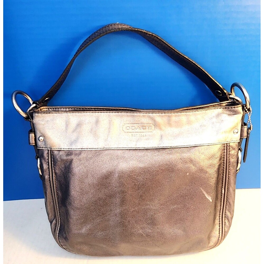 Coach Caramel and Brown Leather Shoulder Bag Size Medium
